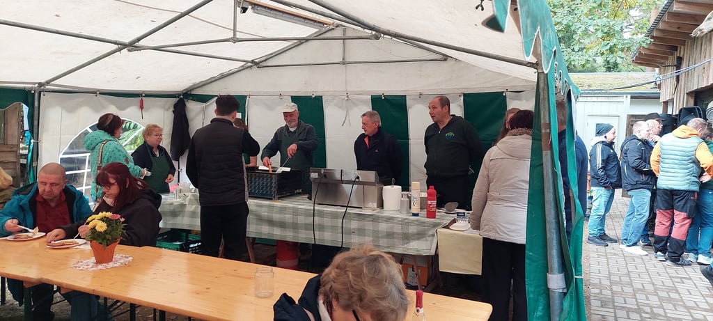 Kartoffelpuffer durften beim Fest nicht fehlen.