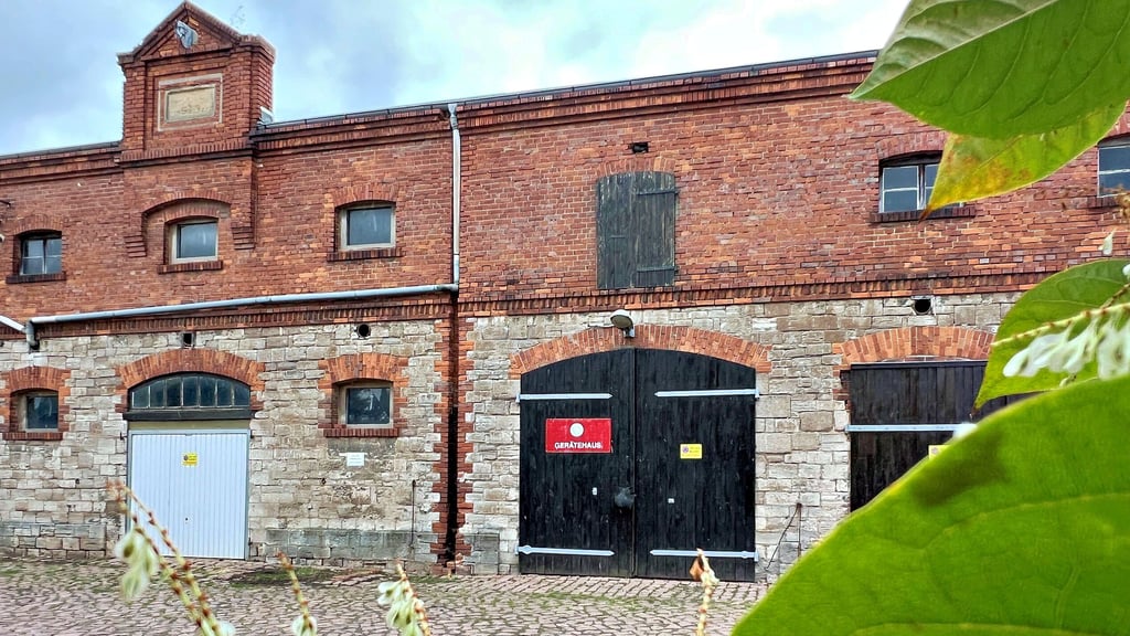 Die Feuerwehr in Wiendorf – hier die Garage des Löschfahrzeuges in Ilbersdorf – wird geschlossen.