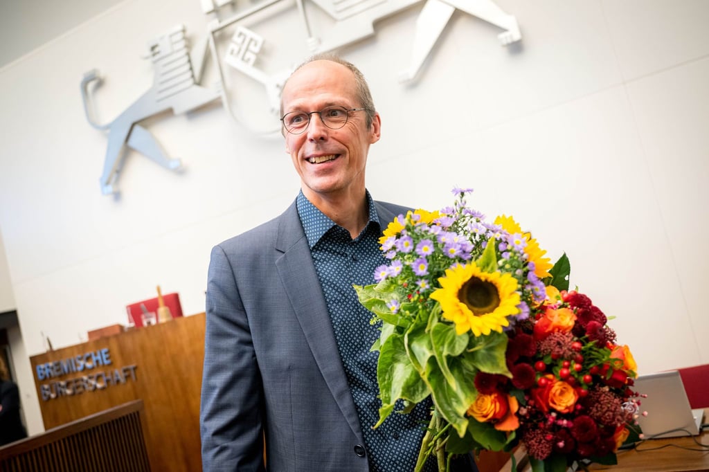 Die Bremische Bürgerschaft hat den Bildungsexperten Mark Rackles (SPD) als Senatsmitglied gewählt.