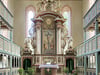 Im Hallenschiff der Barbyer St. Marienkirche soll es eine große Ausstellung mit Herrnhutersternen geben. s…