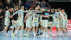 So wie hier am Sonntag nach dem Bundesliga-Sieg in Hamburg konnten die SCM-Handballer in der Champions League auch gegen GOG in Svendborg jubeln. 