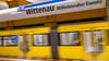 Die Polizei führte Waffenkontrollen entlang der U8 durch. (Symbolbild)