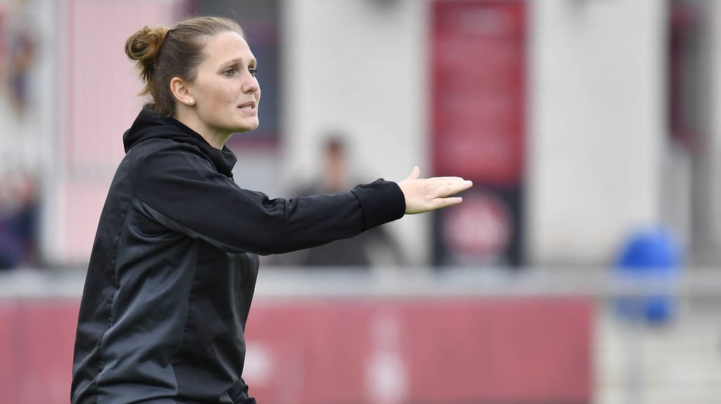 Jessica Wissmann übernimmt den Job an der Seitenlinie bei der SGS Essen (Symbolbild).
