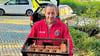 Bäckermeister Daniel Wittstock hat die ersten  Domstollen ins Pfarrhaus Havelberg gebracht. Im Keller reifen sie für vier Wochen. 