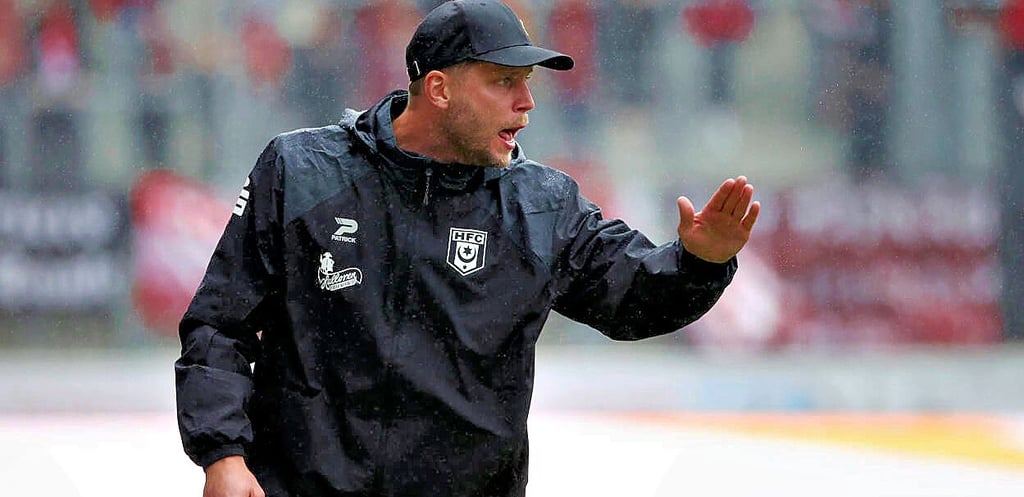 Robert Schröder kann aus dem 1:2 im Test bei Hannover 96 seine Schlüsse ziehen.