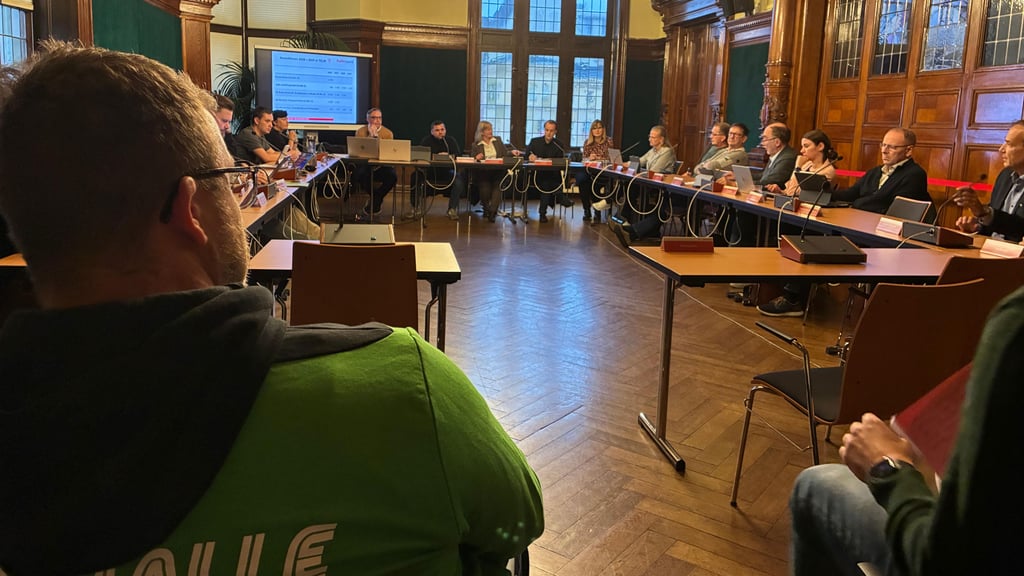 Der Sportausschuss tagte am Mittwochabend im Stadthaus.