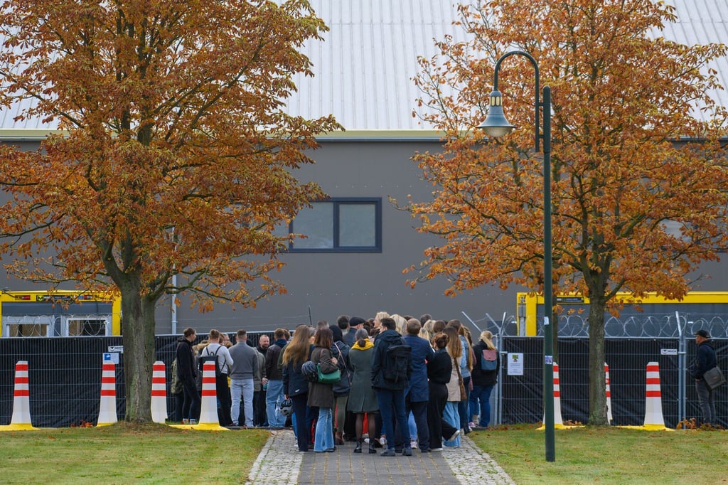 Im Interims-Gerichtsgebäude wurden vorab die Abläufe geprobt - auch der Einlass.