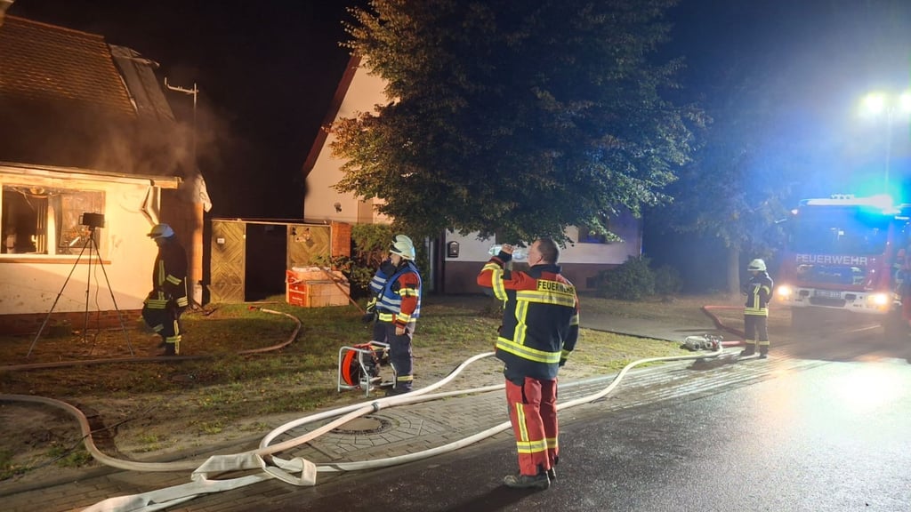 Ein Totalverlust des Hauses in Schlagenthin konnte verhindert werden.