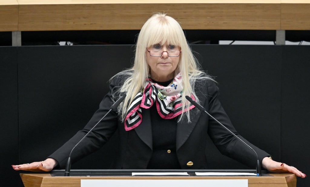 Senatorin Iris Spranger (SPD) verteidigt Ihr Vorgehen bei der Olympiabewerbung