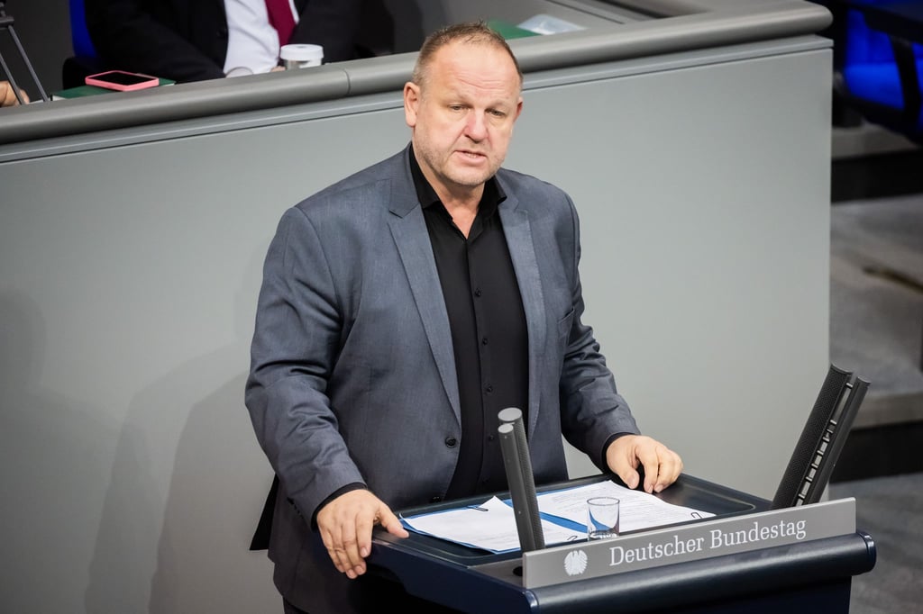 Kay-Uwe Ziegler (AfD) spricht sich gegen die Wiedereinführung der Wehrpflicht aus.