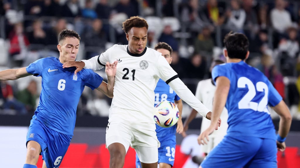 RB-Profi Assan Ouedraogo bei seinem Debüt für die deutsche U21 gegen Griechenland