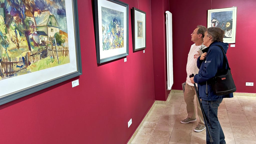 Die Ausstellung „Depotschätze“ zeigt in Bitterfeld ausgewählte Arbeiten aus dem Fundus des Landkreises Anhalt-Bitterfeld.