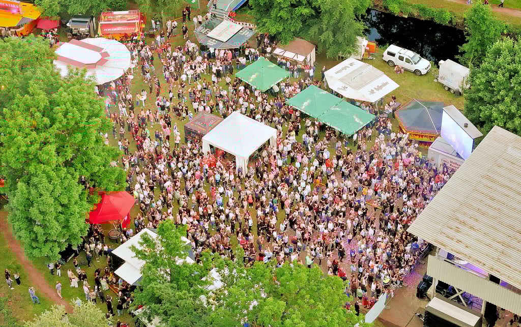 Mehr als 10.000 Besucher haben das dreitägige Jubiläumsfest „625 Jahre Wolfen“ in der Fuhneaue besucht.