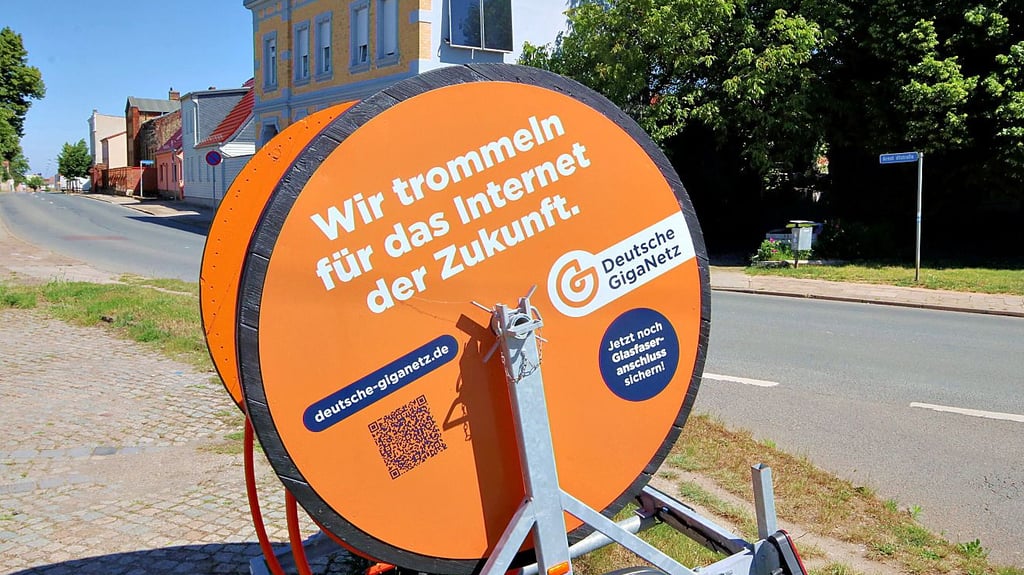 Calbe wird komplett mit Glasfaser erschlossen.