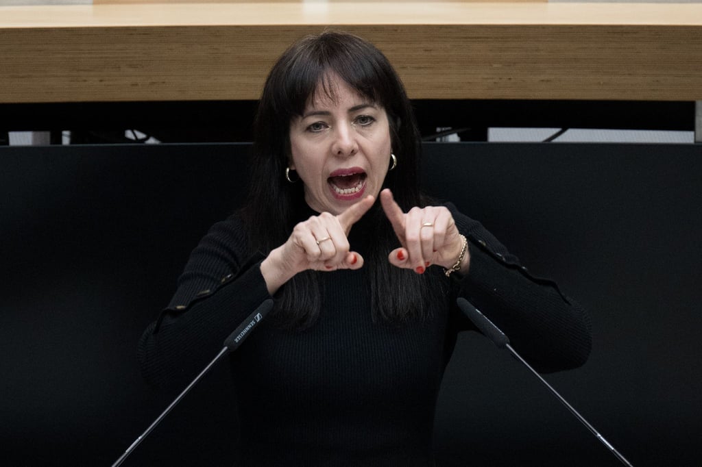Elif Eralp ist seit 2021 Mitglied des Berliner Abgeordnetenhauses. (Archivbild)