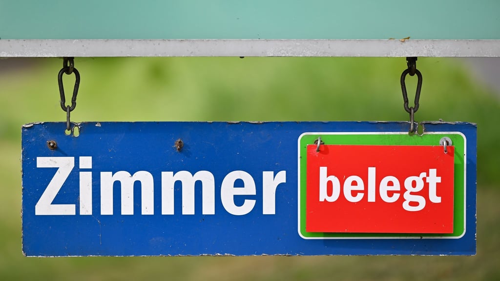 Der Sommermonat August hat Hotels und Pensionen gute Geschäfte beschert. (Symbolbild)