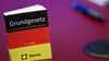 Ein Verein, der das Grundgesetz Schülern näher bringt, wurde mit dem Freiheitspreis ausgezeichnet. (Symbolbild)