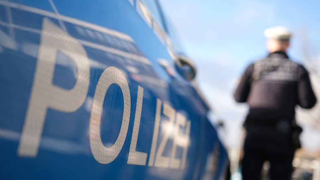 Die Polizei in Halle sucht den Eigentümer eines Fahrrades.