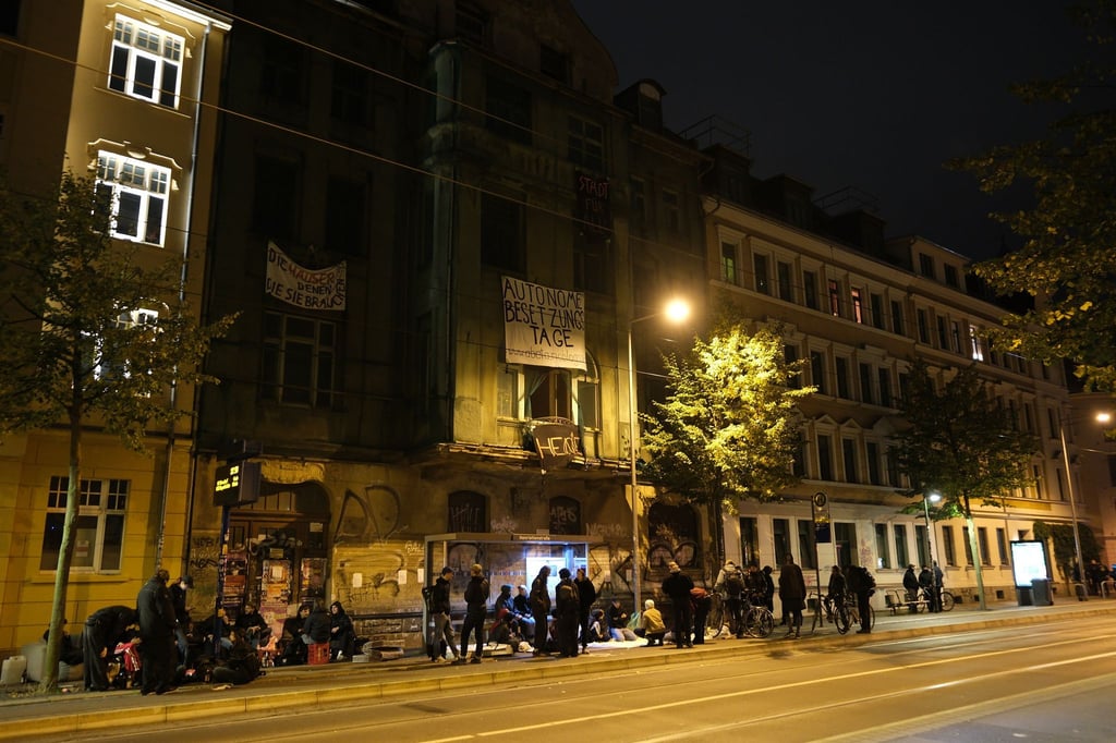 Am Freitagabend besetzten Aktivisten ein Haus in Leipzig.