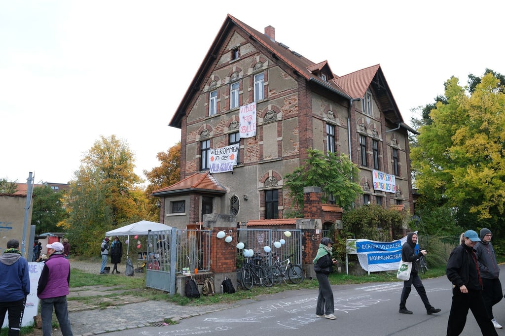Es ist bereits die dritte Hausbesetzung in Leipzig an diesem Wochenende.
