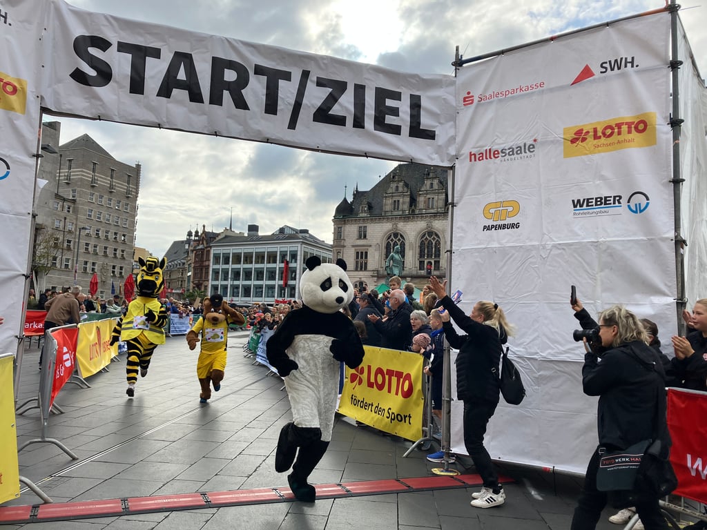 Zum zweiten Mal fand der Hallianz-Maskottchenlauf als Bestandteil des Mitteldeutschen Marathons statt.