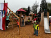 Im Frühjahr durften die Kinder den Burgspielplatz in Beschlag nehmen.