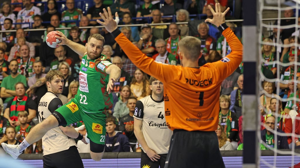 Lukas Mertens erzielte fünf Tore gegen BHC-Schlussmann Christopher Rudeck.