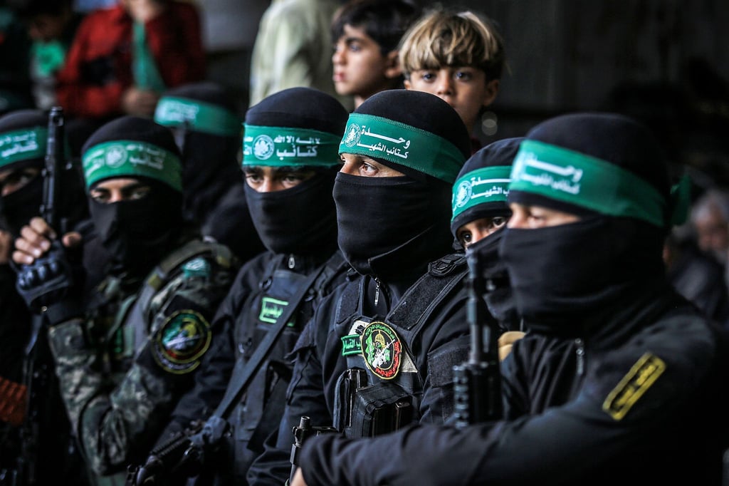 Die Hamas sieht sich der Waffenruhe mit Israel nach Freilassung der ersten Geiseln weiter verpflichtet. (Archivbild)
