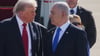 US-Präsident Donald Trump (l) und der israelische Regierungschef Benjamin Netanjahu.