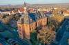 Blick auf die Schlossplatzschule in Eisleben. In der Grundschule wurden  umfangreichen Sanierungsarbeiten abgeschlossen.