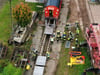 Auch das Thema „Bahnrettung“ wird bei der aufwändigen Trainingseinheit mit großem Aufgebot geübt.