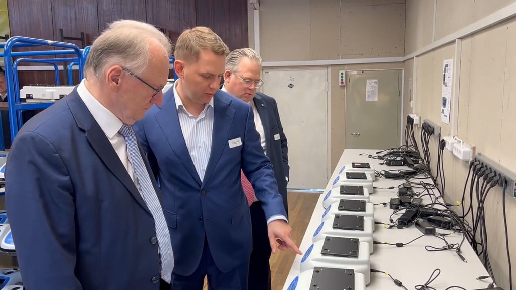 Ministerpräsident Reiner Haseloff (CDU) will die Wirtschaftsbeziehungen zu den baltischen Staaten stärken und Unternehmen bei der Vermittlung von Kontakten unterstützen, wie er bei einem Besuch des Laborgeräteherstellers Biosan sagte.
