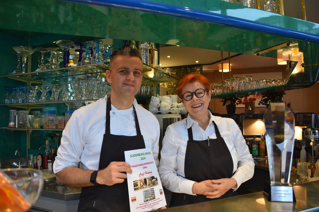 Das Café Hardrys ist 2024 mit dem "Sudenburg Award" geehrt worden. Nun werden wieder Vorschläge in Magdeburg-Sudenburg gesammelt.
