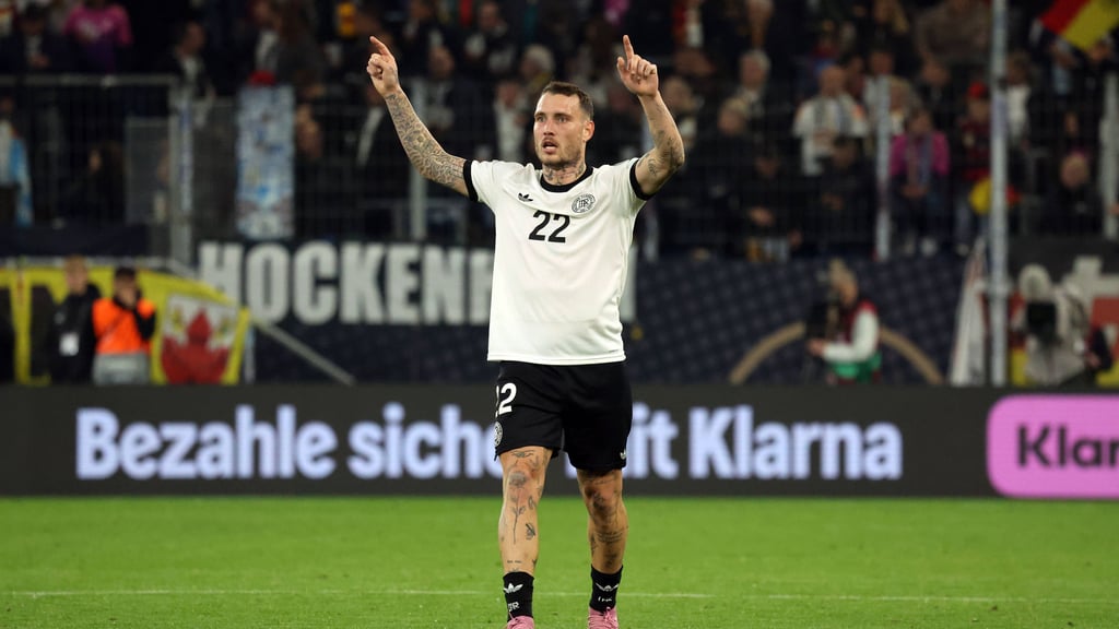 Der Blick geht nach vorne: David Raum erwartet auch in Belfast einen Sieg.