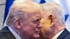 US-Präsident Donald Trump spricht im israelischen Parlament mit Regierungschef Benjamin Netanjahu.
