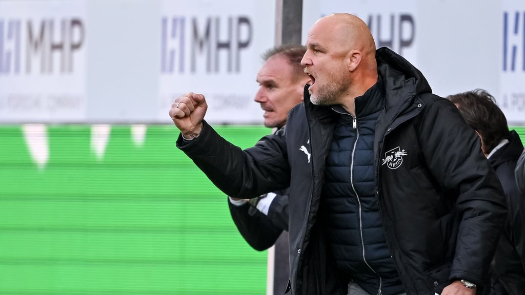 Schröder auf dem Weg zu Borussia Mönchengladbach.