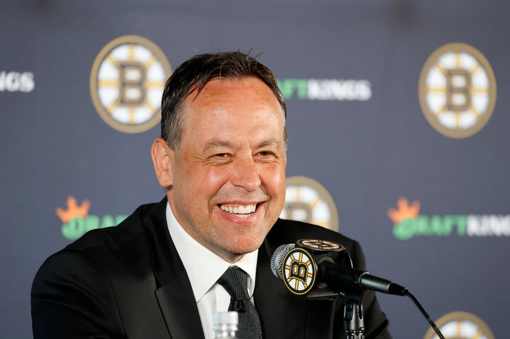 Marco Sturm hat derzeit gut lachen als Cheftrainer der Boston Bruins.