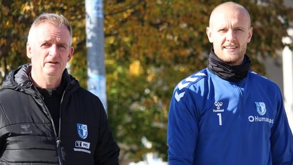 FCM-Interimstrainer Petrik Sander (l.) mit Kapitän Dominik Reimann am Montag an der Avnet Arena.