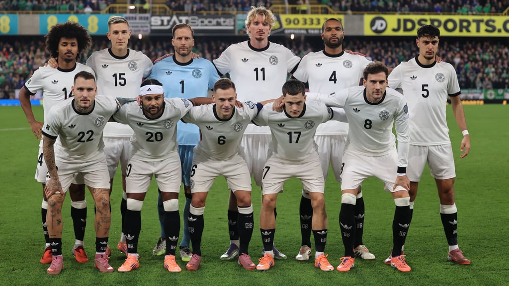 Das DFB-Team vor dem Spiel in Nordirland.