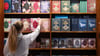 Neuerscheinungen entdecken, bei Lesungen und Diskussionen zuhören, Bücher signieren lassen: die Buchmesse ist vielfältig. (Archivbild)