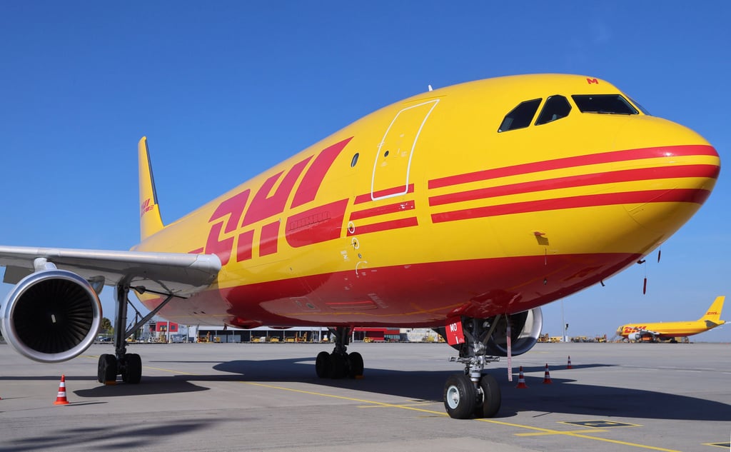 Bei einem Landeversuch am Flughafen London Heathrow schlug ein Airbus A300-600 aus Leipzig mit seinem Heck auf der Landebahn auf. Im Februar 2024 ereignete sich ein identischer Vorfall am Flughafen Leipzig/Halle.