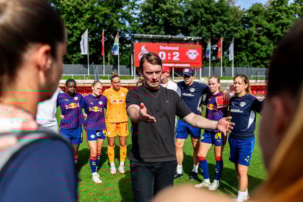 Der Trainer spricht: Jonas Stephan bleibt bei RB.