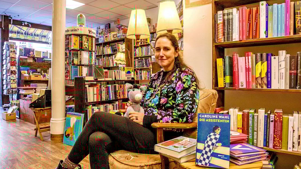 Friederike Brundiers ist mit ihrer Buchhandlung „Der Esel auf dem Dach“ seit Juli in der Collegienstraße 27 ansässig.