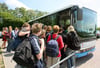 Im Burgenlandkreis sind zurzeit Hunderte Deutschlandtickets, die zumeist von Schülern genutzt werden, gesperrt (Symbolfoto).