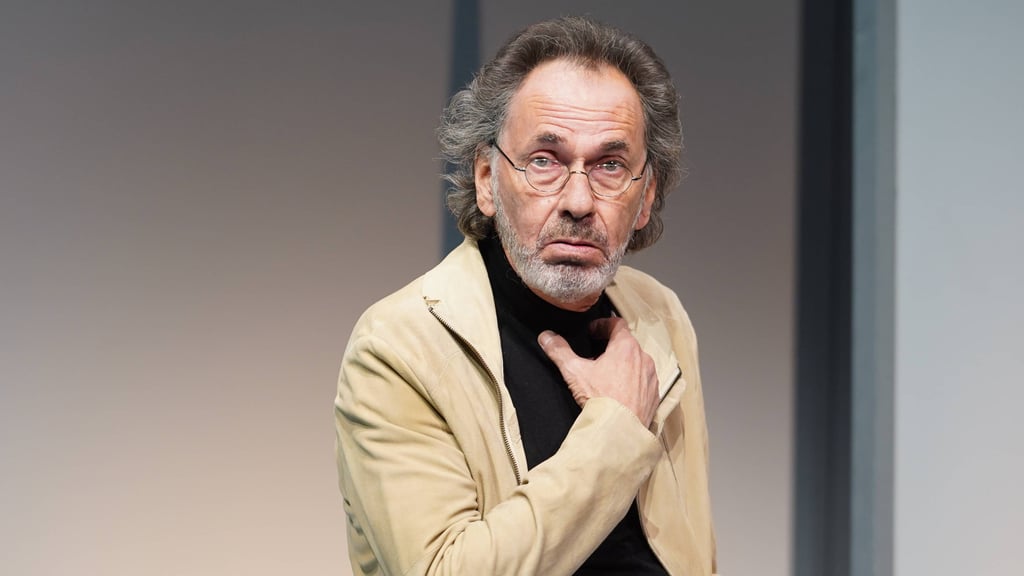 Entertainer Hugo Egon Balder geht mit einer ARD-Reality-Show hart ins Gericht.