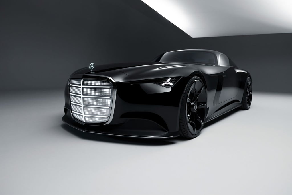 Die Vision Iconic präsentiert sich als luxuriöses XXL-Coupé: Das Showcar erinnert mit seinem Design an den legendären Autobahn-Kurier der 1930er-Jahre und verbindet klassische Eleganz mit modernster Technik.