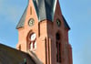 Der Turm der St.-Petri-Kirche Staßfurt drei Jahre nach Beginn der Sicherungs- und Sanierungsarbeiten. Stein für Stein wurde begutachtet, entsprechend ersetzt und verfugt.
