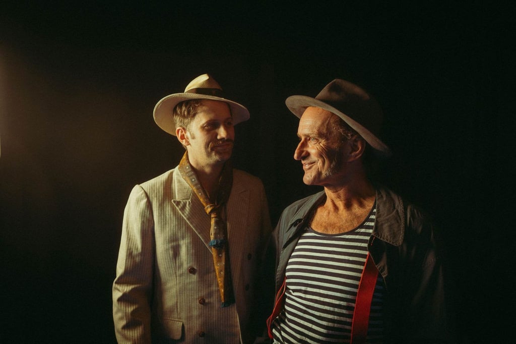 "Froh-Kost": Matthi Engel und Joachim Villegas lassen Ringelnatz und Morgenstern im Insel Theater in Magdeburg begegnen.