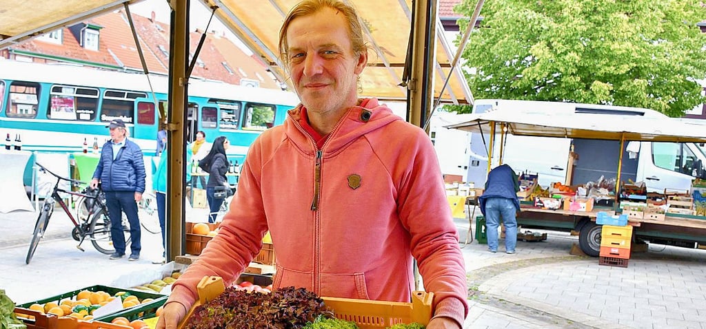 Tayfun Fleischer betrieb den Wochenmarkt seit März 2025.