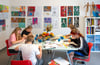 Pauline, Mara, Luis, Elisabeth und Leonie widmen sich in der Jugendkunstakademie Harz dem Thema Stillleben.